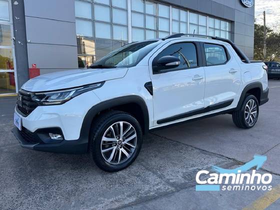 FIAT STRADA 1.3 FIREFLY FLEX VOLCANO CD CVT FIAT STRADA 1.3 FIREFLY FLEX VOLCANO CD CVT